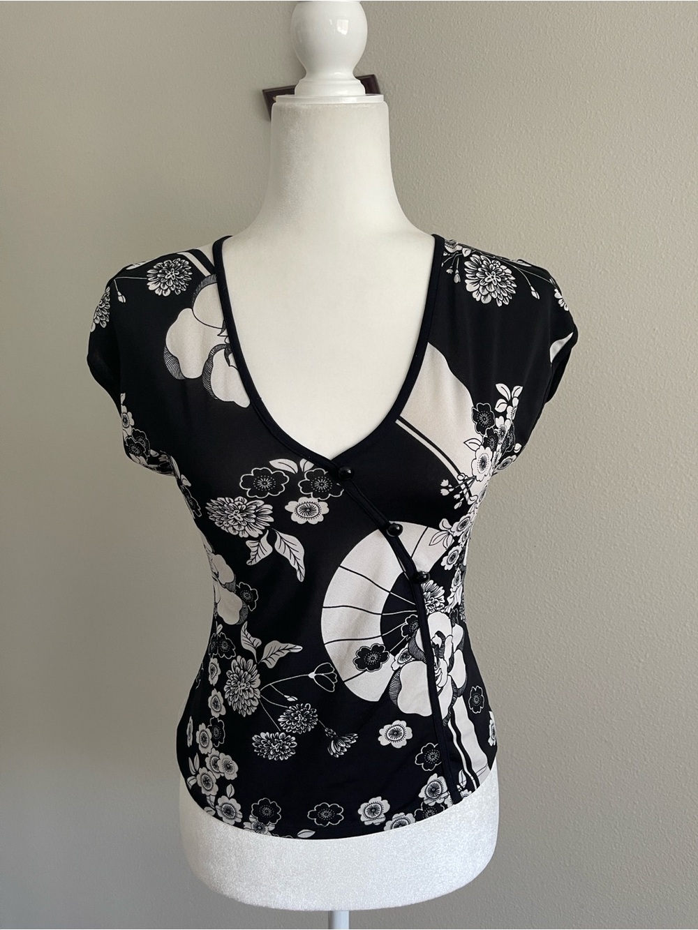 Forever 21 Vintage Black and White Floral Wrap-Style Top